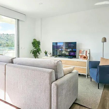 アパート 2 Bedroom Penthouse In Serenity Collection In エステポナ