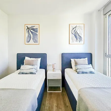 2 Bedroom Penthouse In Serenity Collection In アパート エステポナ